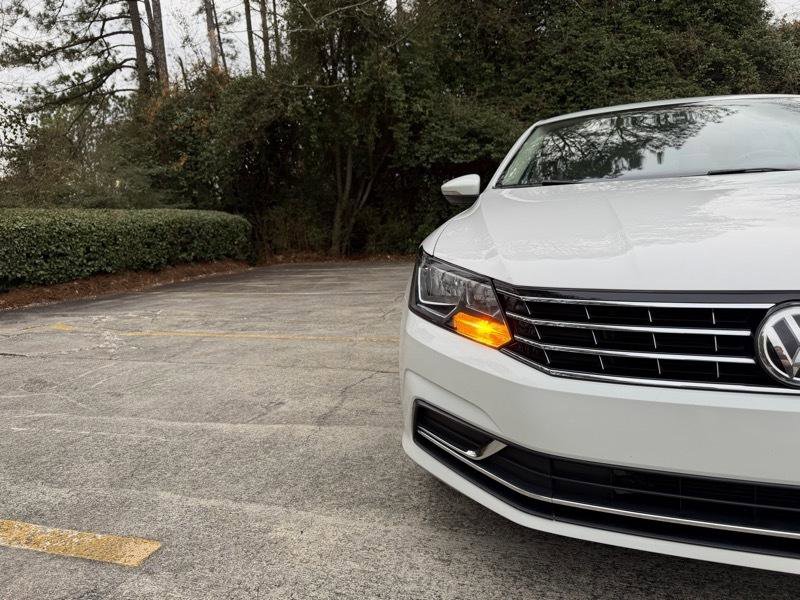 Used 2017 Volkswagen Passat 1.8T S image 15