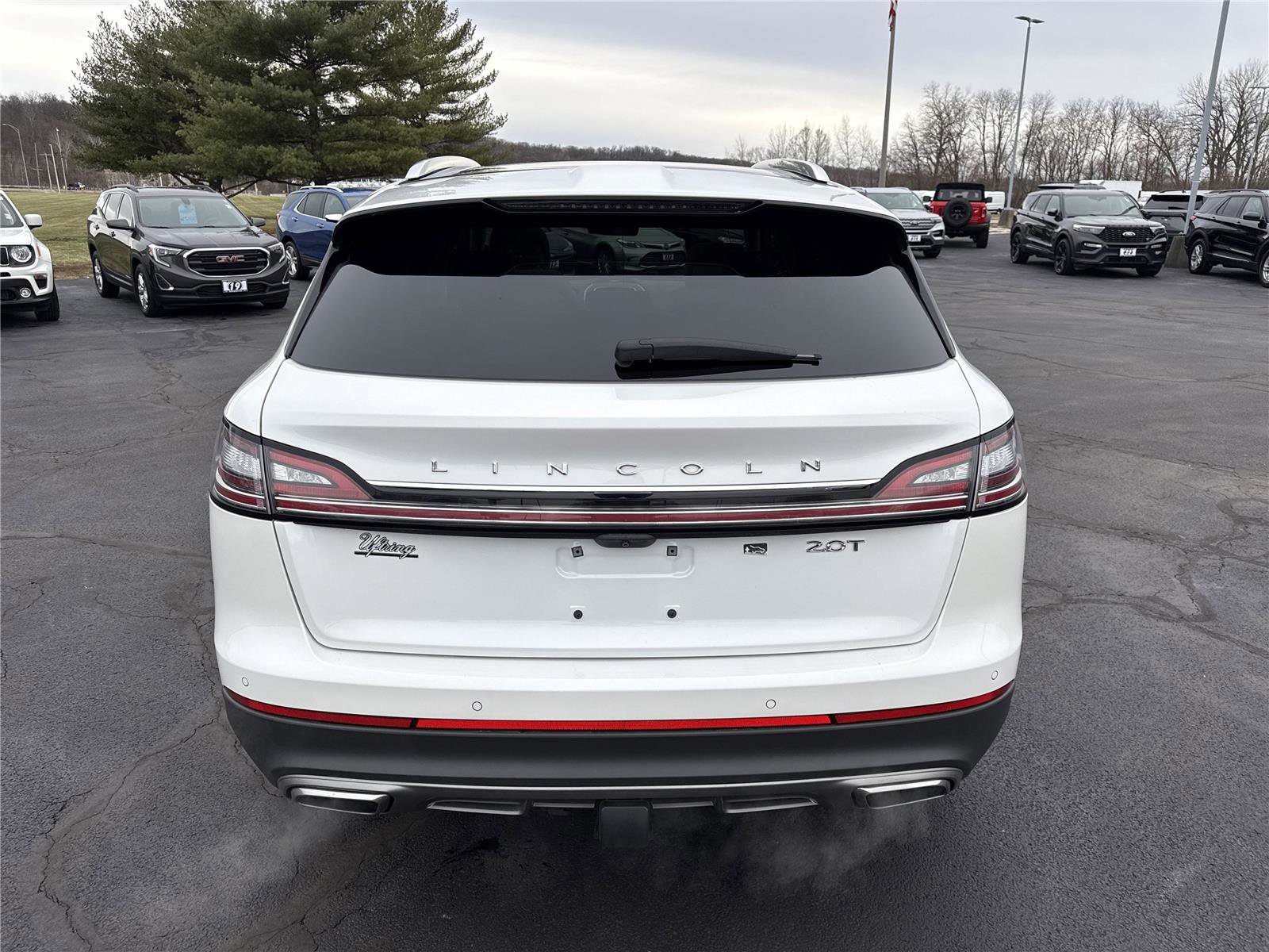 Used 2020 Lincoln Nautilus Reserve w/ Equipment Group 201A image 4