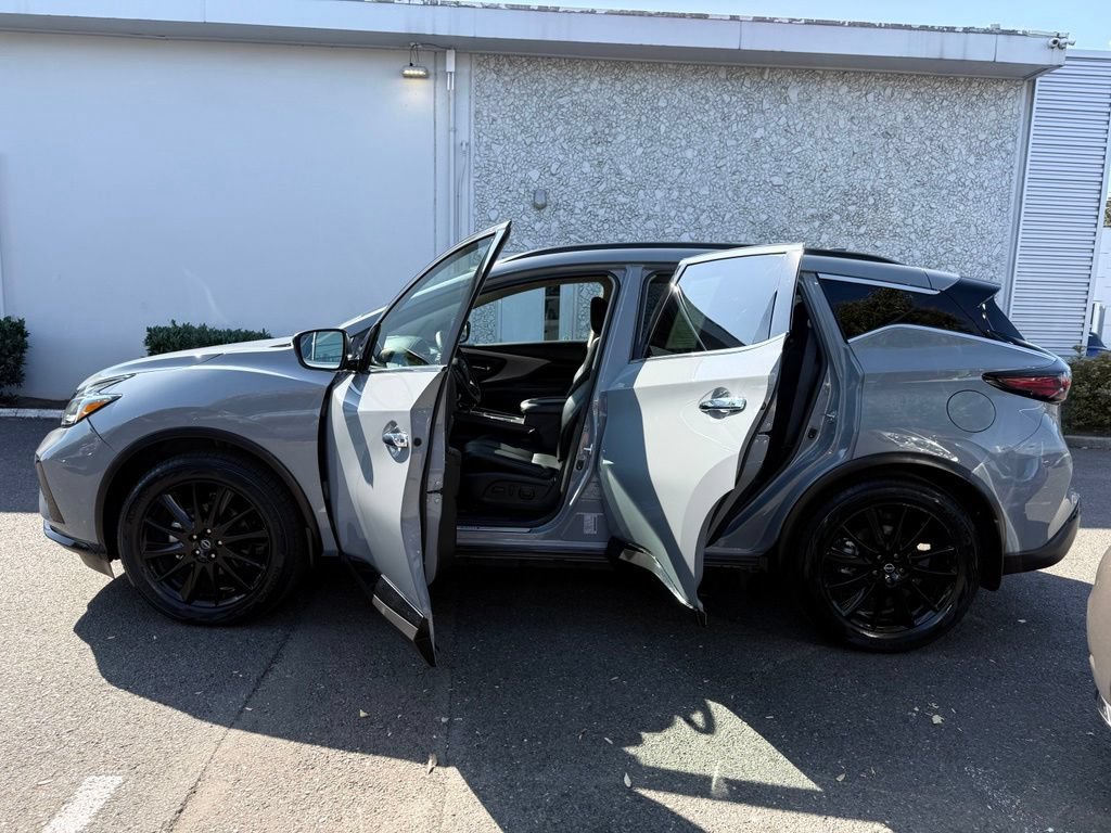 Used 2023 Nissan Murano SV w/ SV Midnight Edition Package AWD/4WD image 18