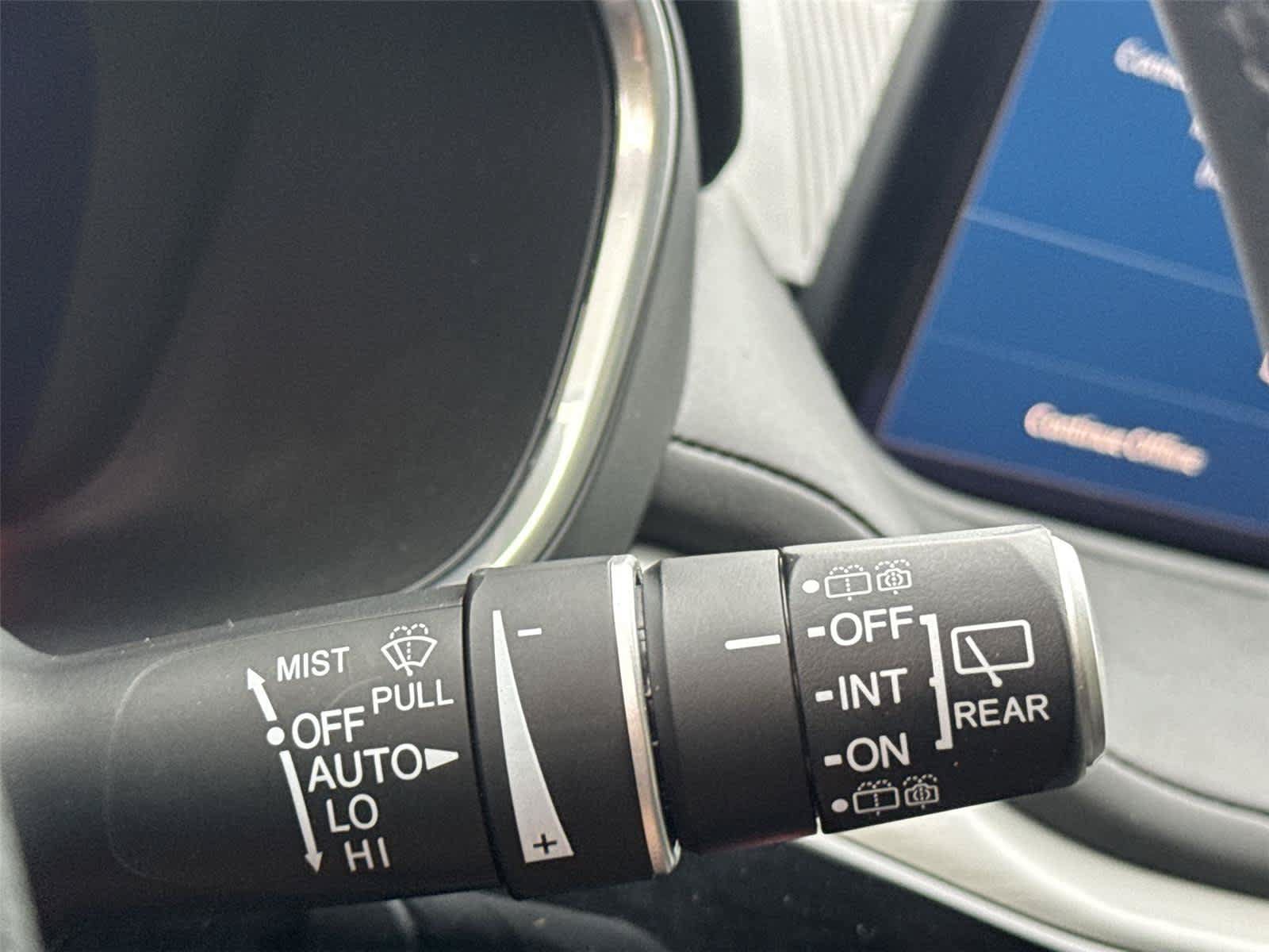 Used 2023 Acura MDX w/ Technology Package AWD/4WD image 22