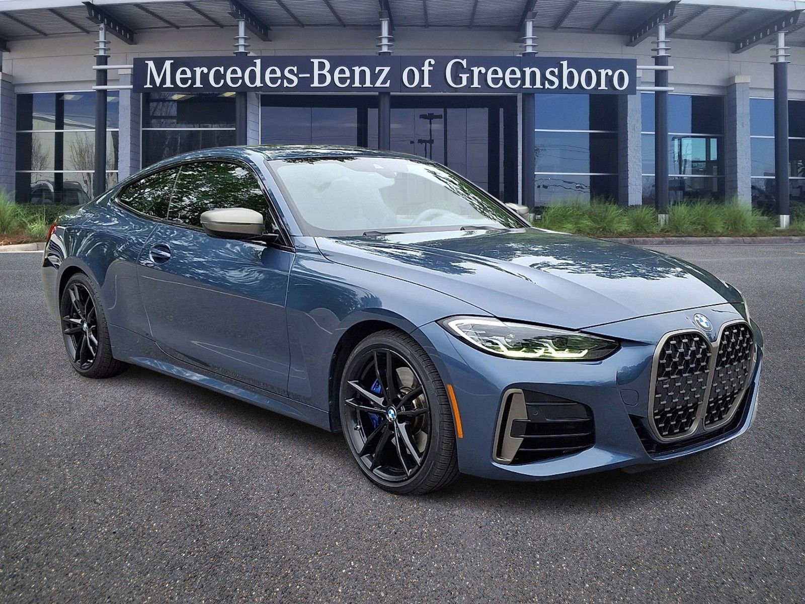 Used 2022 BMW M440i Coupe w/ Premium Package RWD image 3