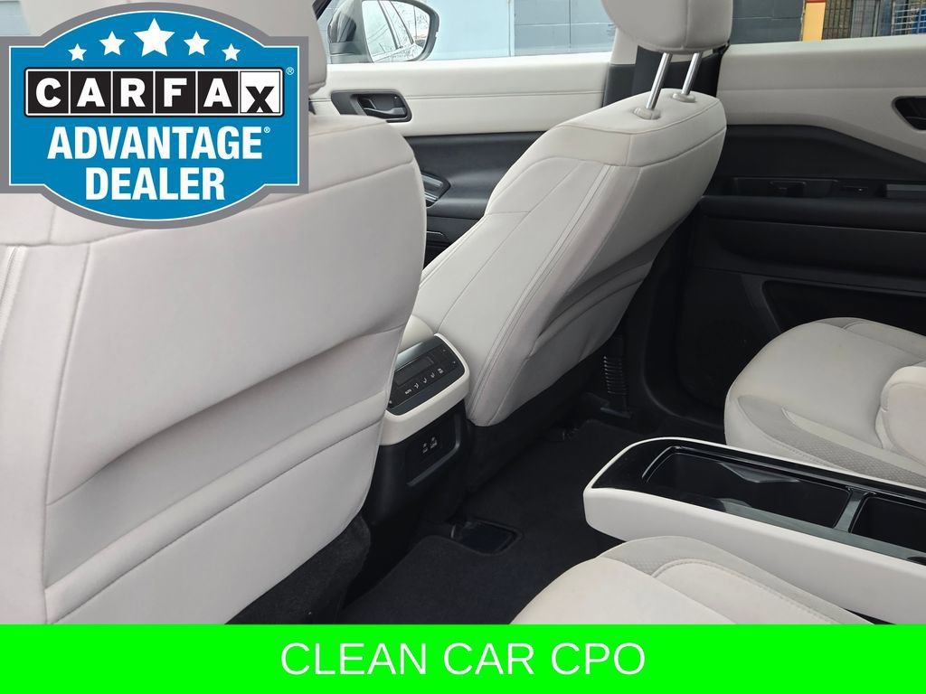 Certified 2023 Nissan Pathfinder SV w/ SV Premium Package image 22