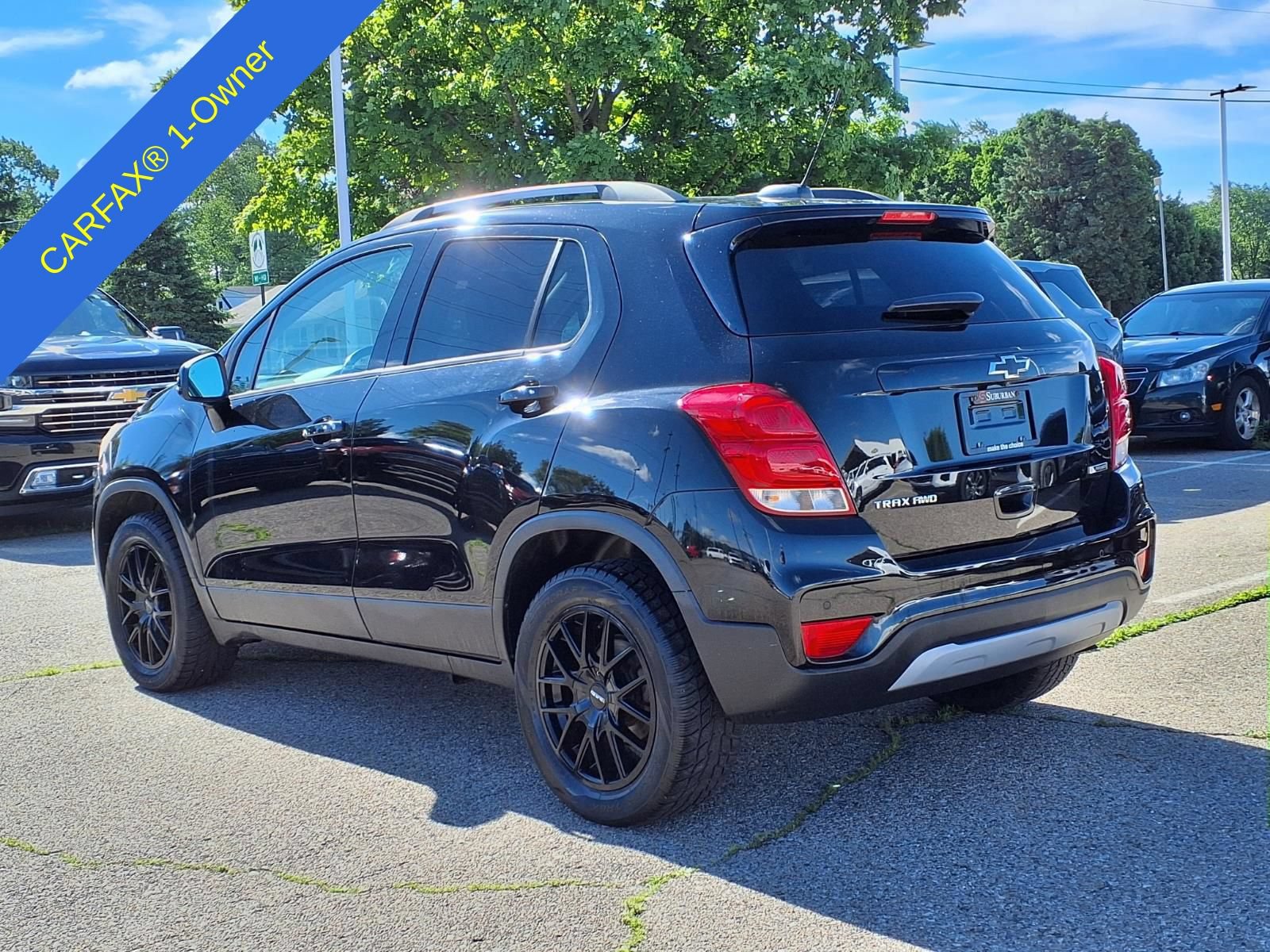 Used 2018 Chevrolet Trax Premier w/ Midnight Edition AWD/4WD image 8