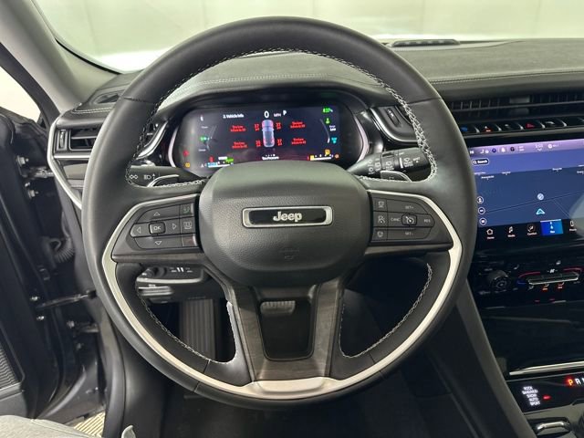 Used 2023 Jeep Grand Cherokee 4WD 4xe image 14