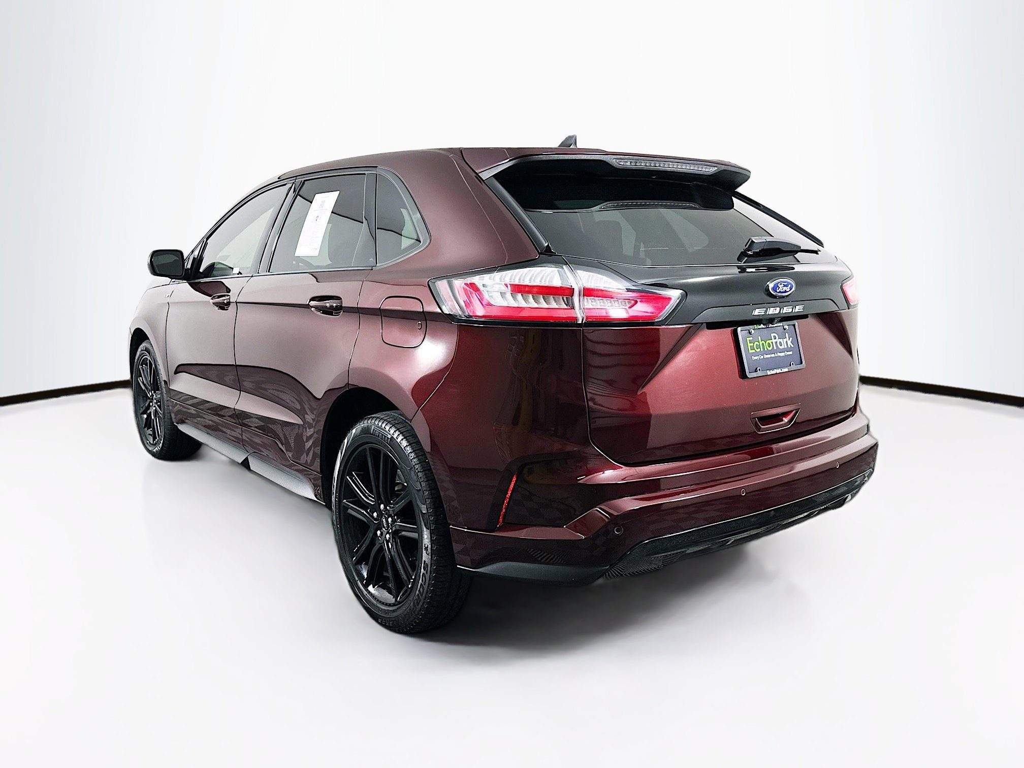 Used 2024 Ford Edge ST-Line image 5