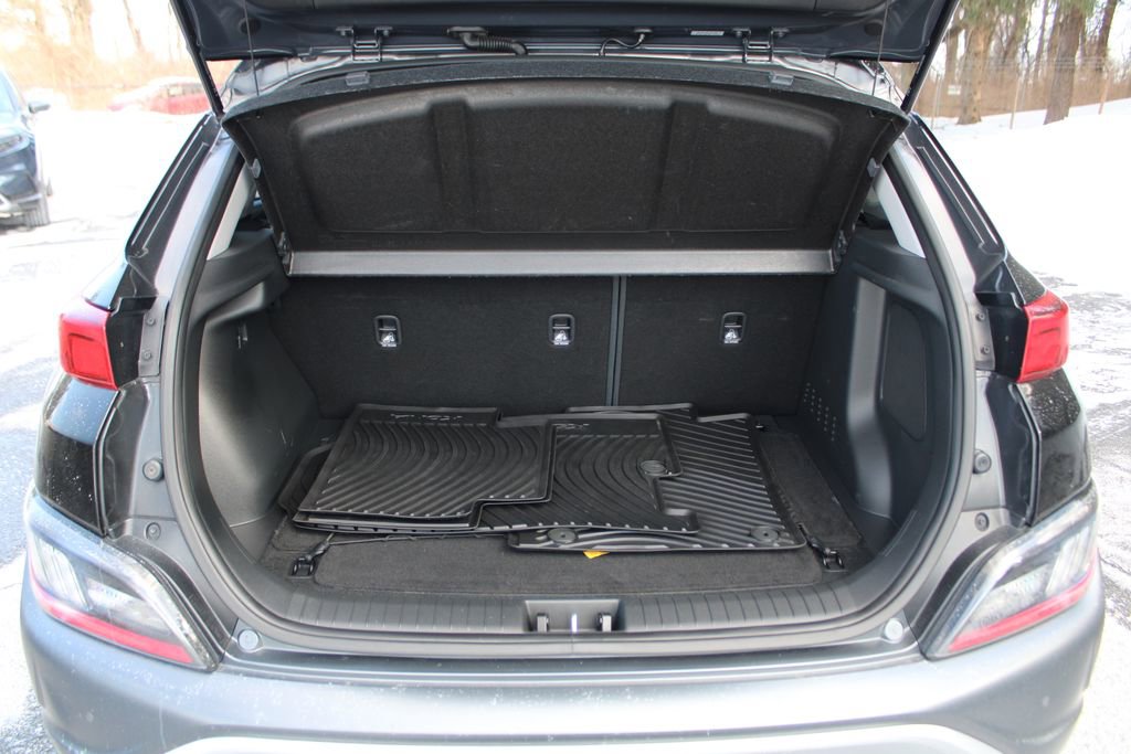Used 2023 Hyundai Kona Limited w/ Cargo Package image 31
