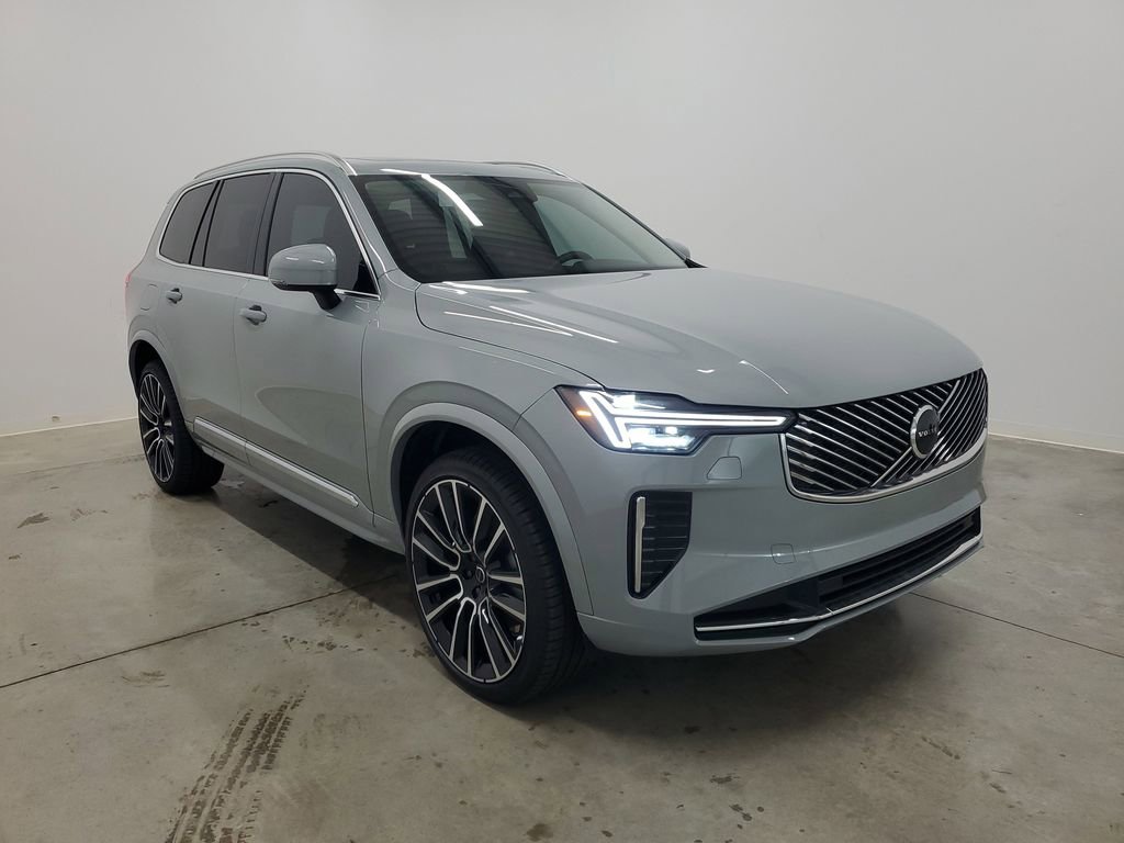 New 2025 Volvo XC90 B6 Core w/ Climate Package image 4