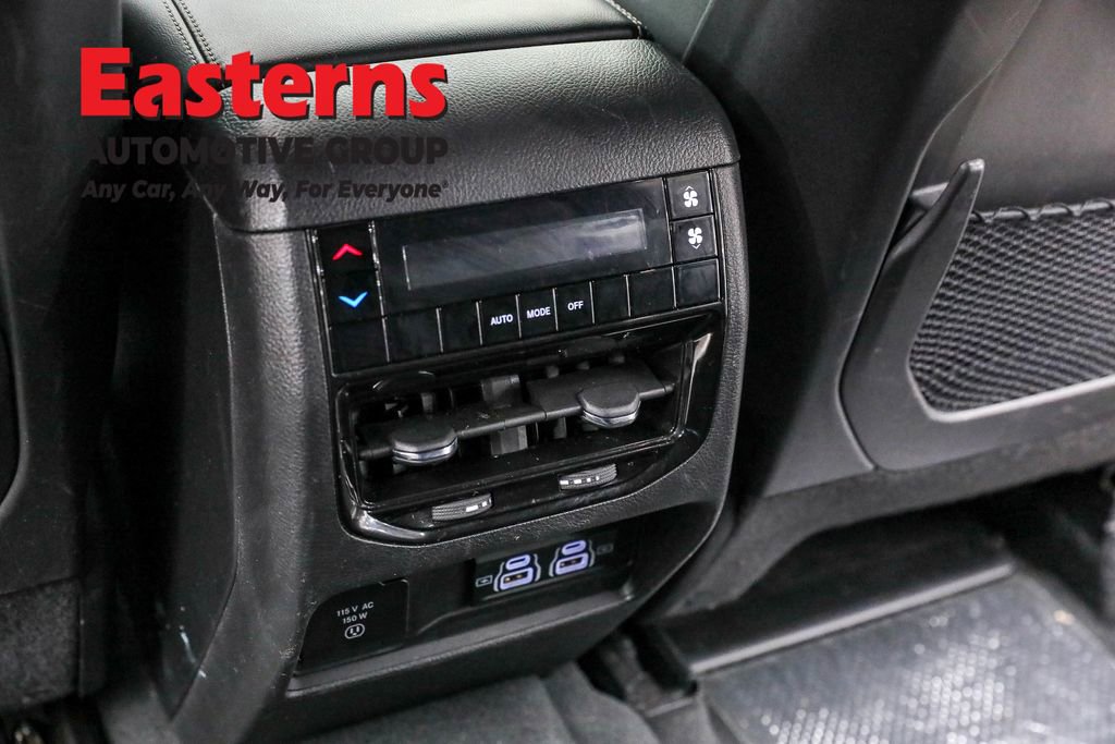 Used 2023 Jeep Grand Cherokee L Laredo image 23