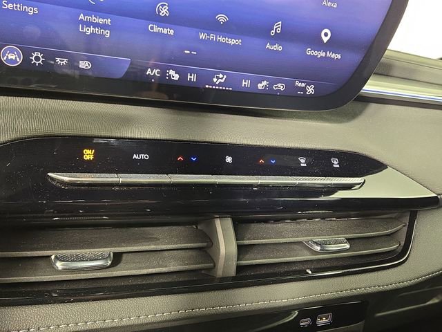 Used 2025 Buick Enclave Preferred w/ Power Package image 20