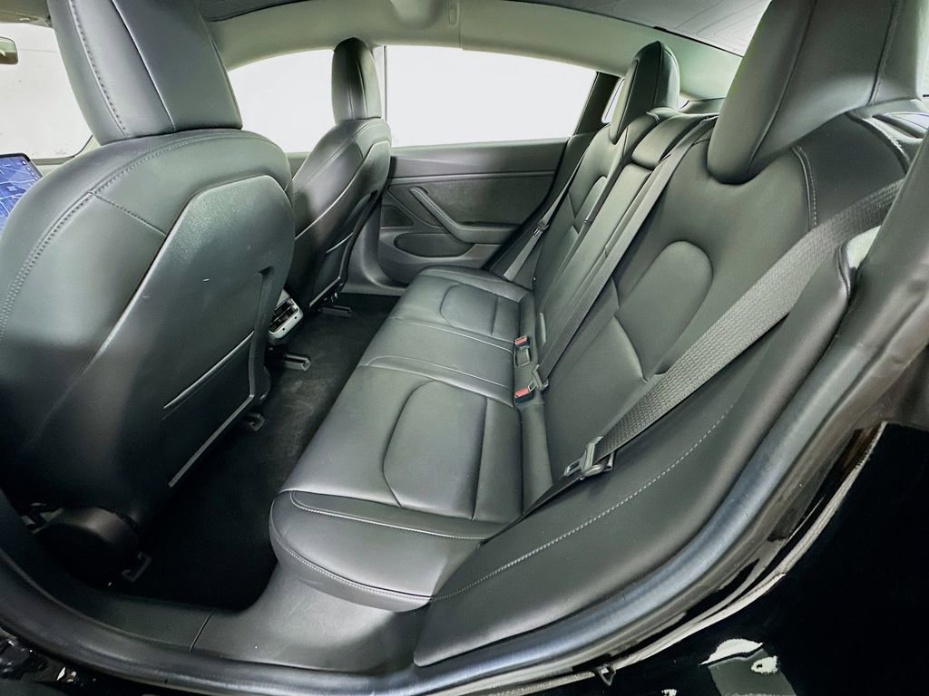 Used 2018 Tesla Model 3 Long Range image 29