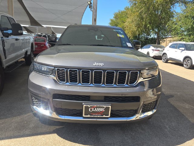 Used 2024 Jeep Grand Cherokee L Laredo RWD image 2