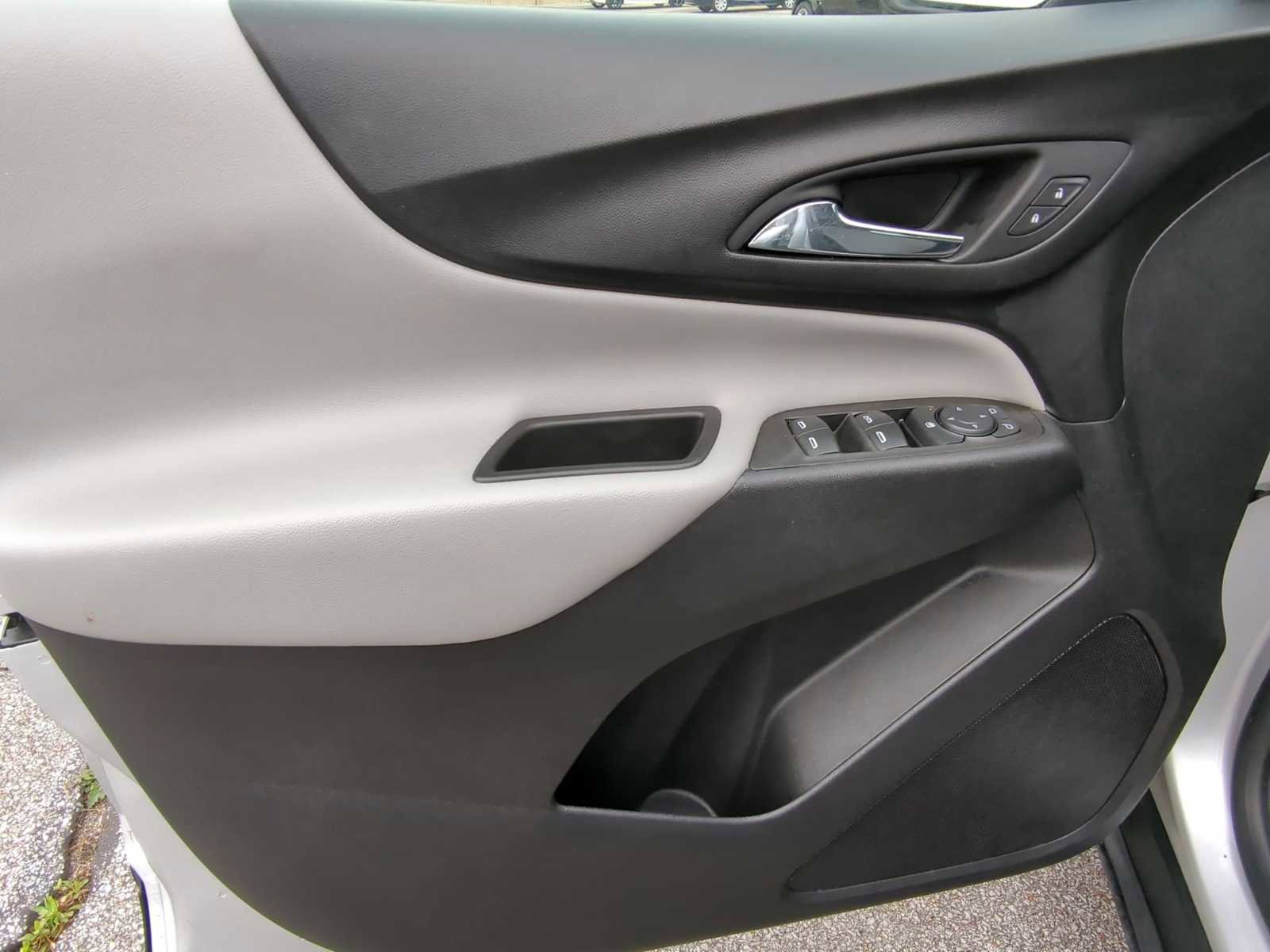 Used 2020 Chevrolet Equinox LS image 21