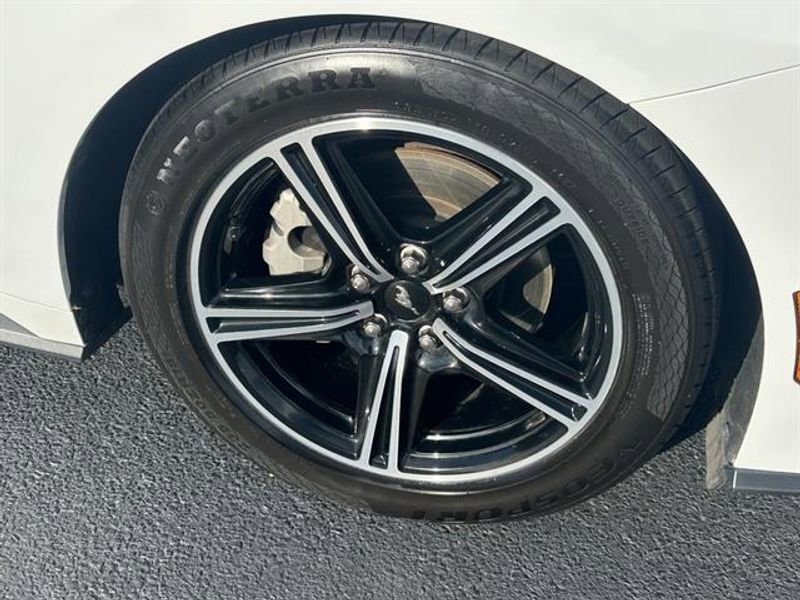 Used 2024 Ford Mustang Premium image 32