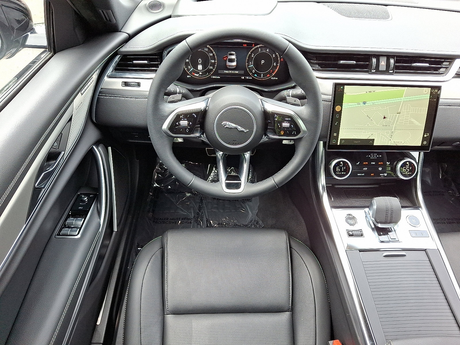 Certified 2024 Jaguar XF R-Dynamic SE image 4