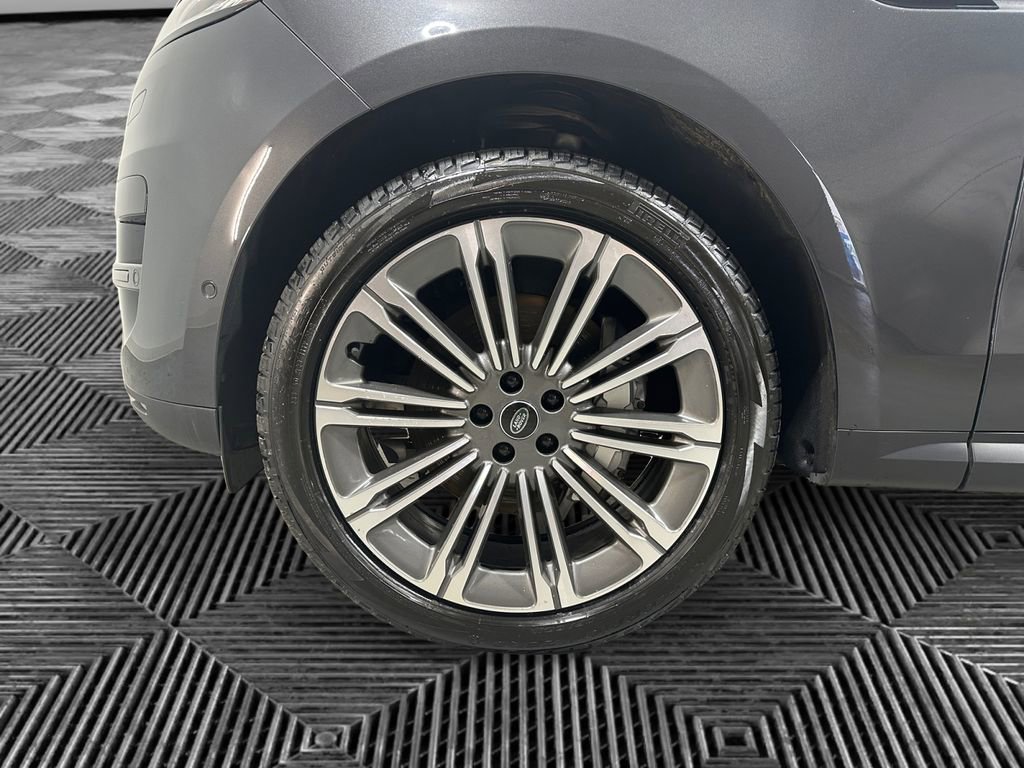 Used 2023 Land Rover Range Rover Sport SE image 14