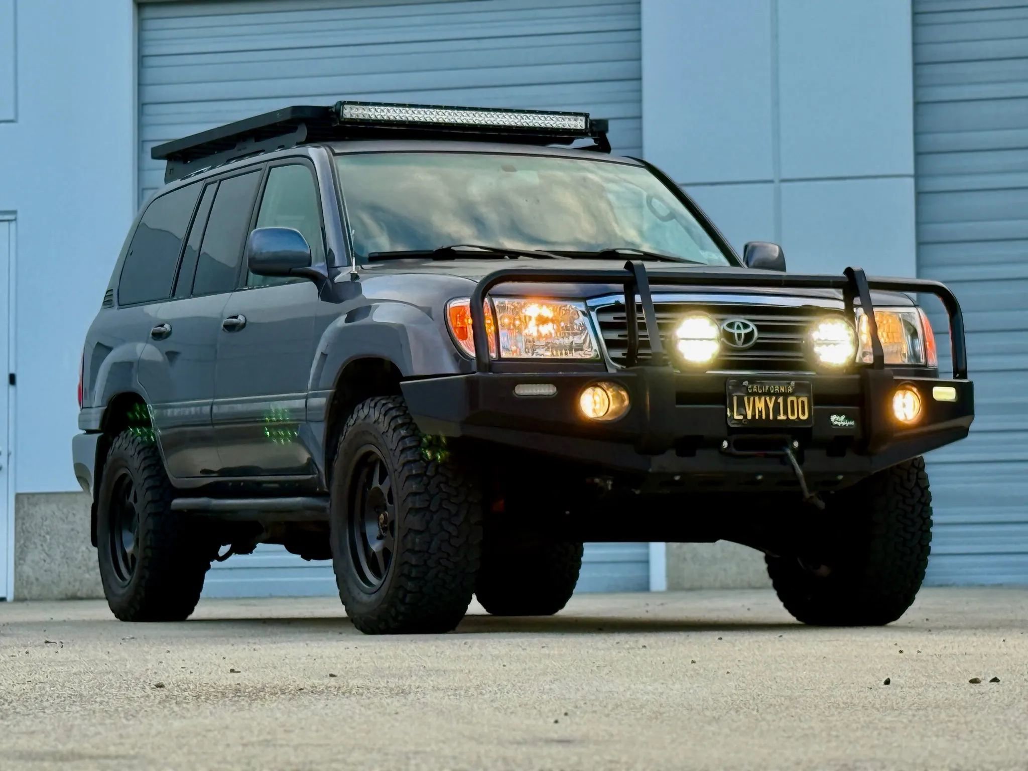 Used 2004 Toyota Land Cruiser image 6