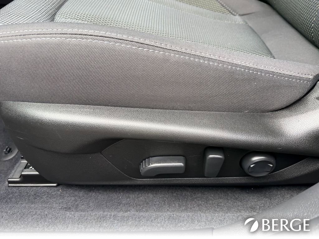 Used 2024 Subaru Crosstrek 2.0i Premium AWD/4WD image 22