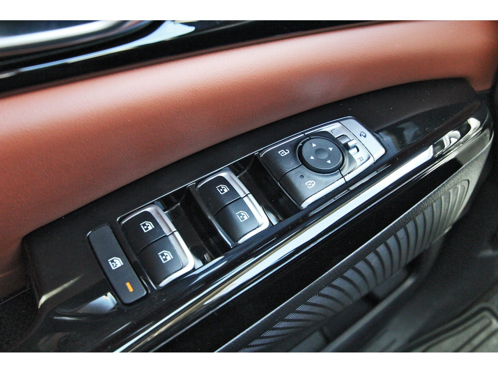 Certified 2024 Kia Carnival SX Prestige FWD image 24