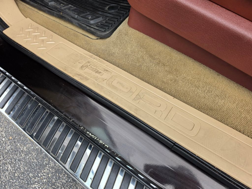 Used 2014 Ford F150 King Ranch w/ King Ranch Luxury Package image 35