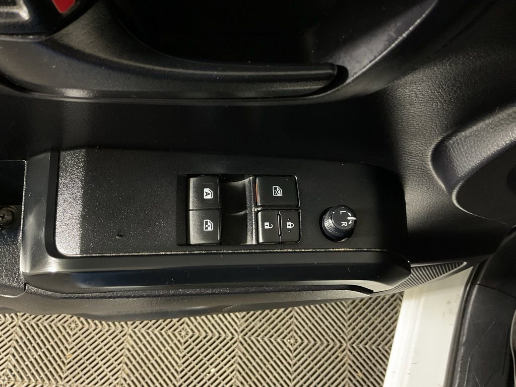 Used 2020 Toyota Tacoma SR image 16