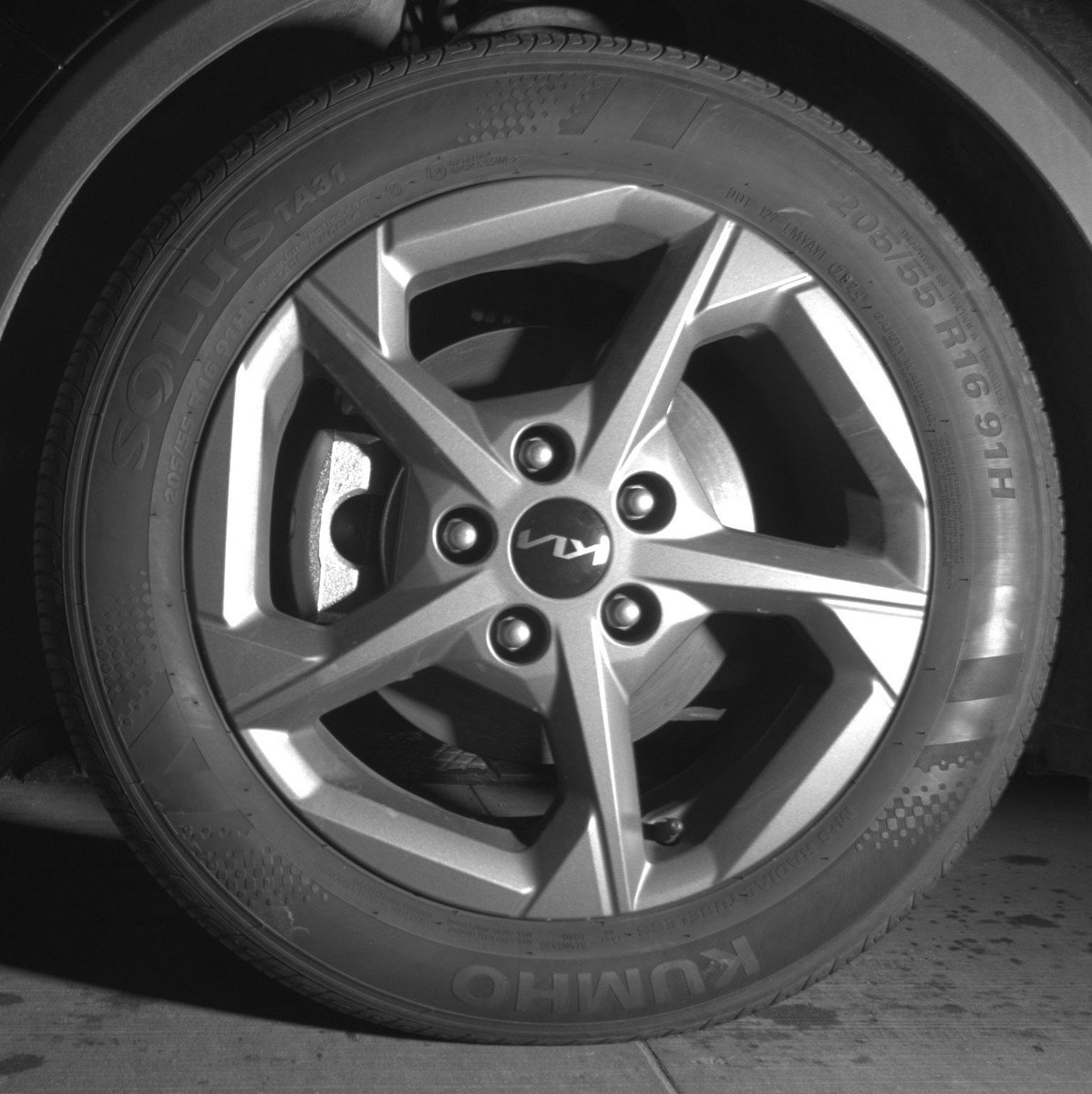 Used 2025 Kia K4 LXS image 12