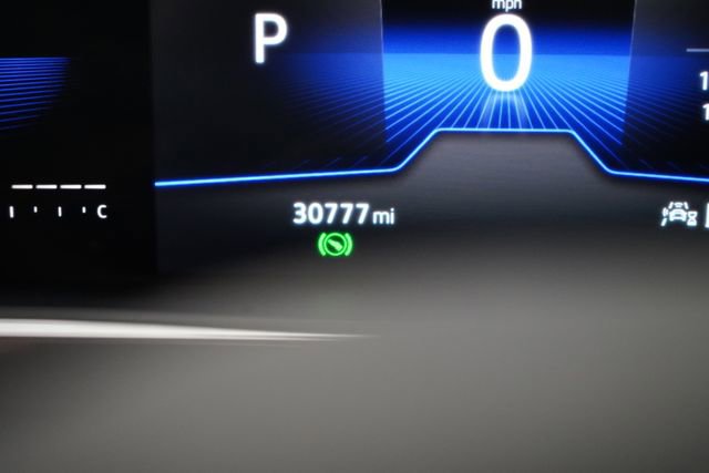 Used 2022 Volkswagen Tiguan SE w/ Panoramic Sunroof Package image 24