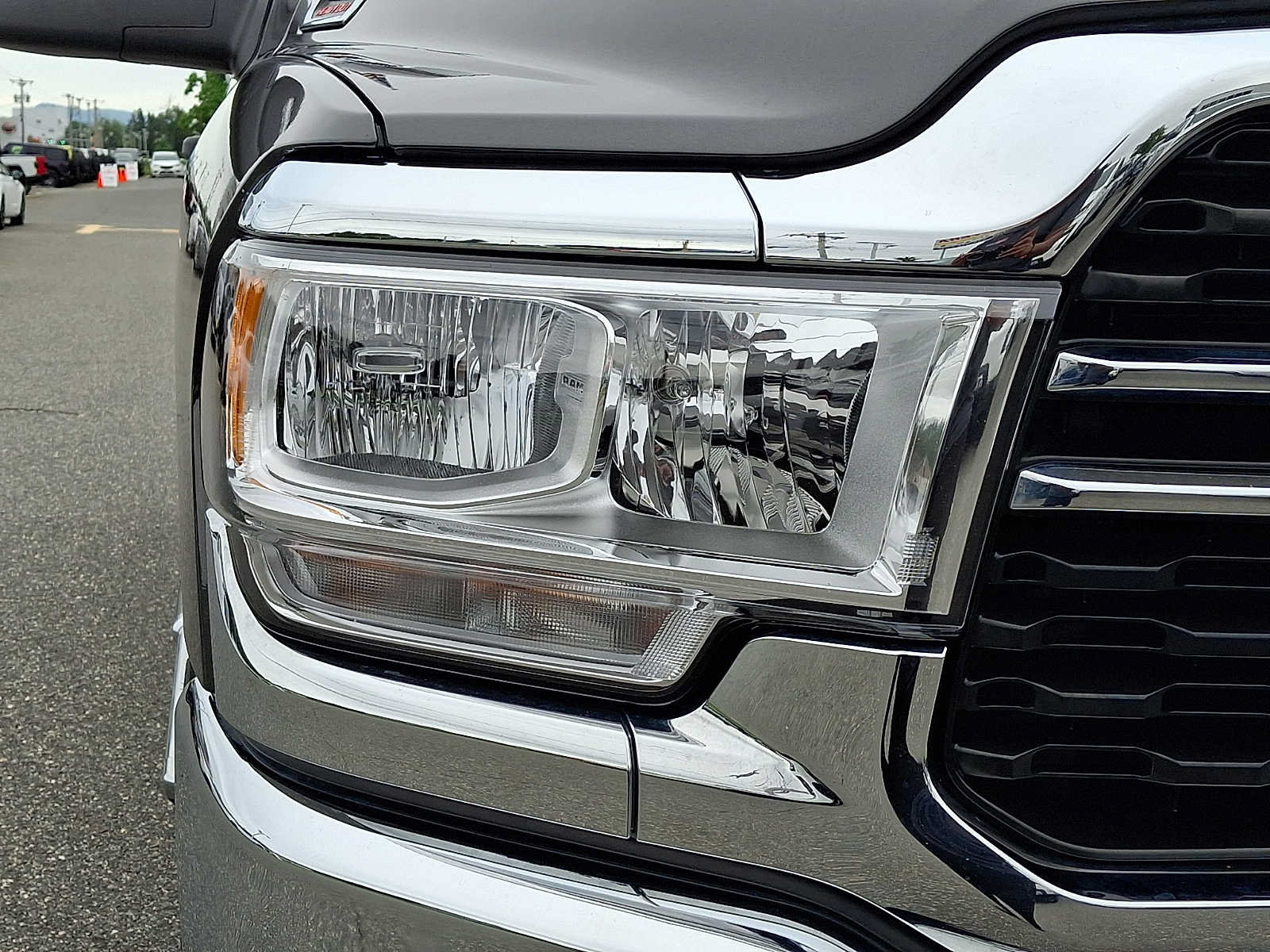 Certified 2024 RAM 2500 Big Horn AWD/4WD image 9