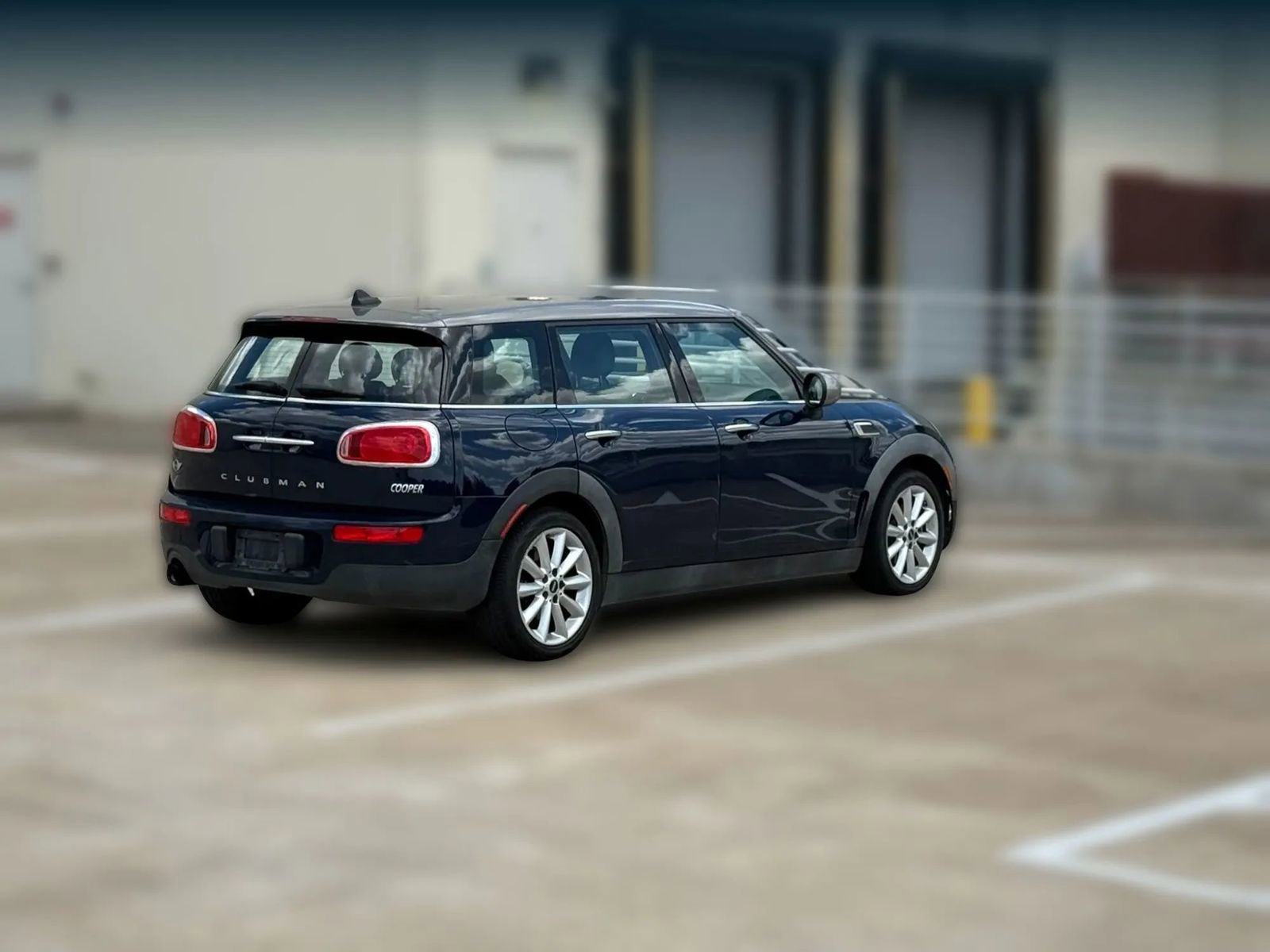 Used 2016 MINI Cooper Clubman image 8