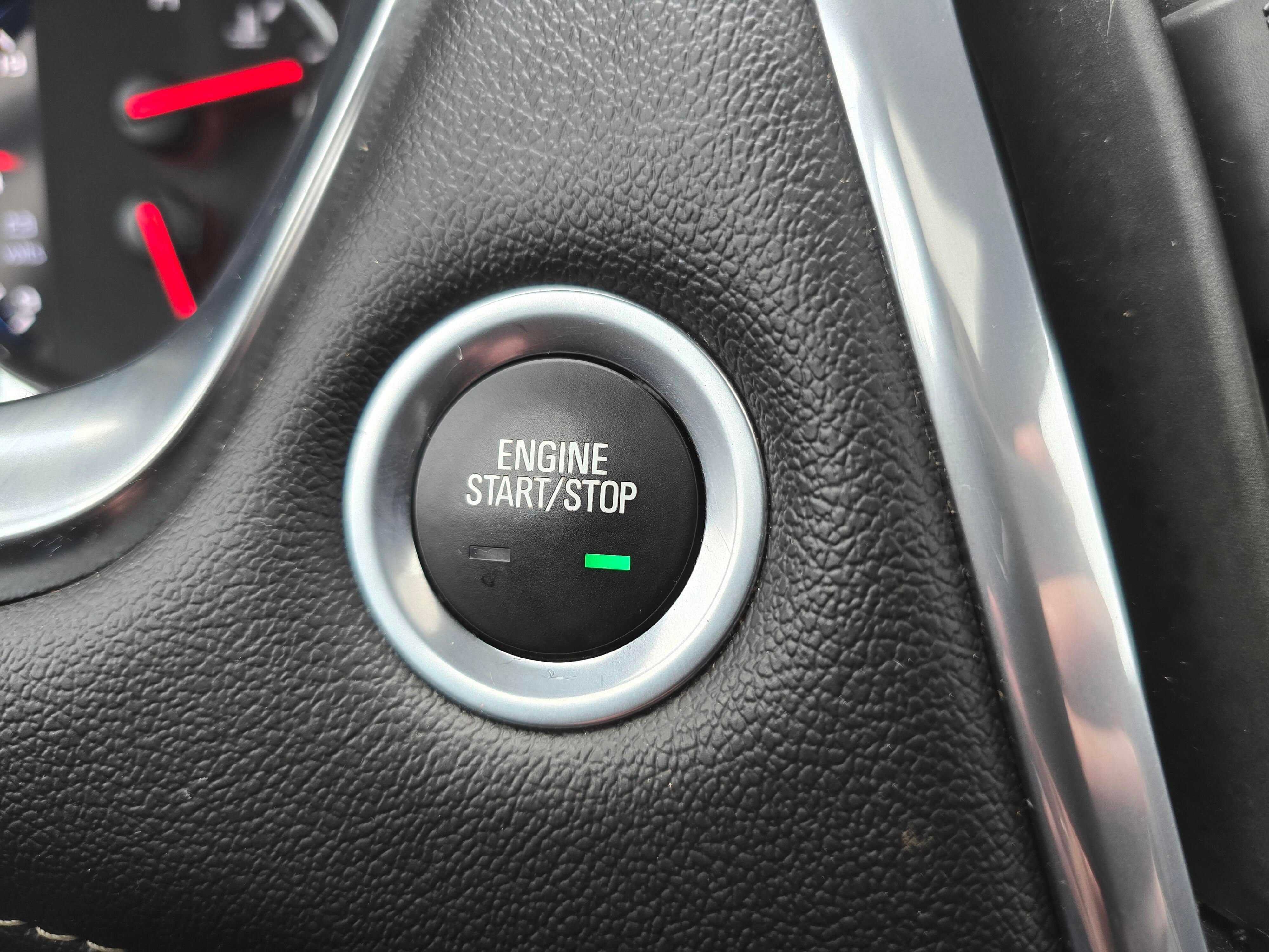 Used 2023 Chevrolet Traverse Premier AWD/4WD image 21