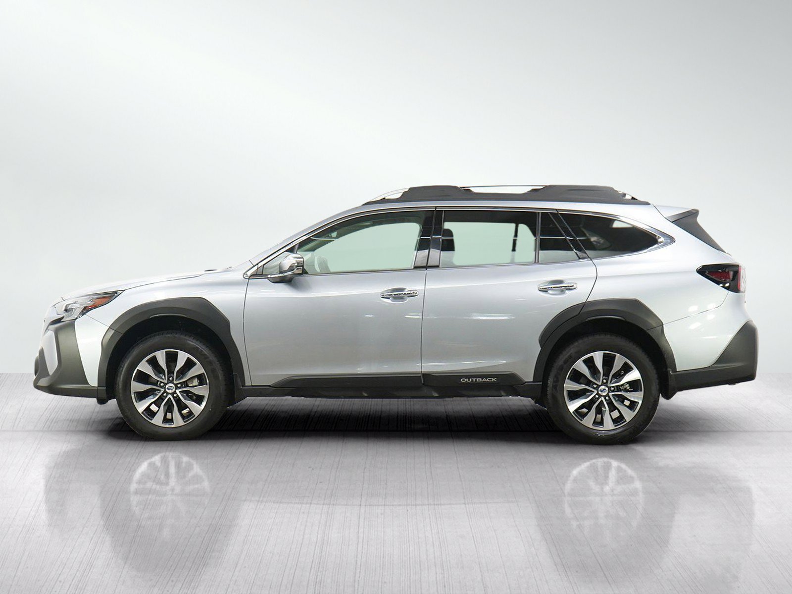 Used 2024 Subaru Outback Touring XT w/ Popular Package #2 AWD/4WD image 2