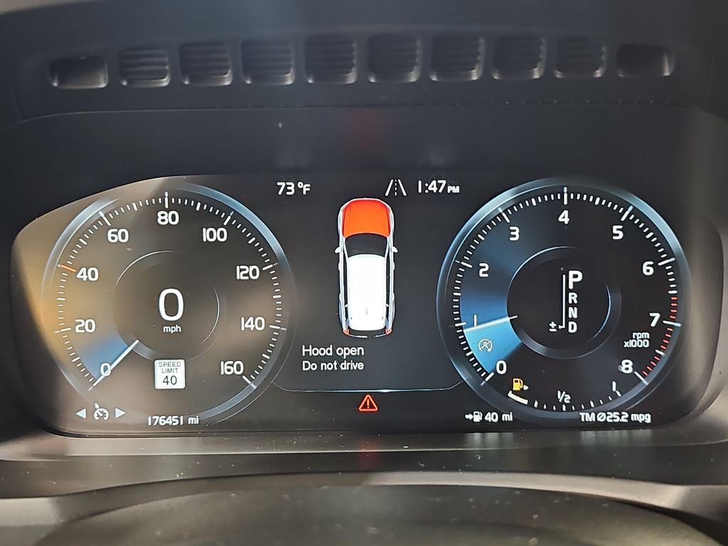 Used 2016 Volvo XC90 T6 Momentum AWD/4WD image 22