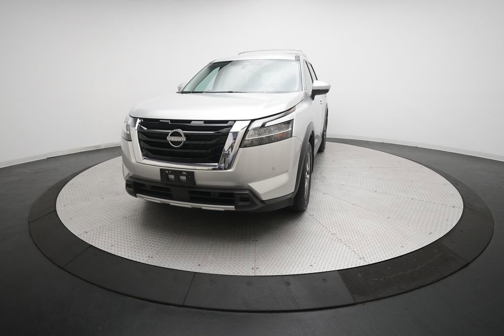 Used 2024 Nissan Pathfinder SL image 28