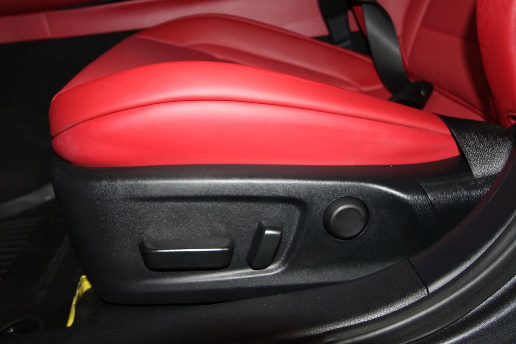 Used 2023 Lexus IS 350 F Sport image 9