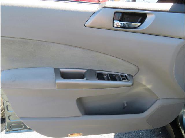 Used 2009 Subaru Forester 2.5X Limited AWD/4WD image 13