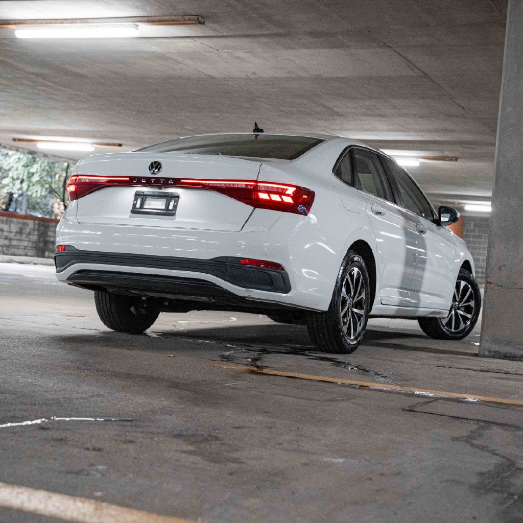 Certified 2025 Volkswagen Jetta S FWD image 8