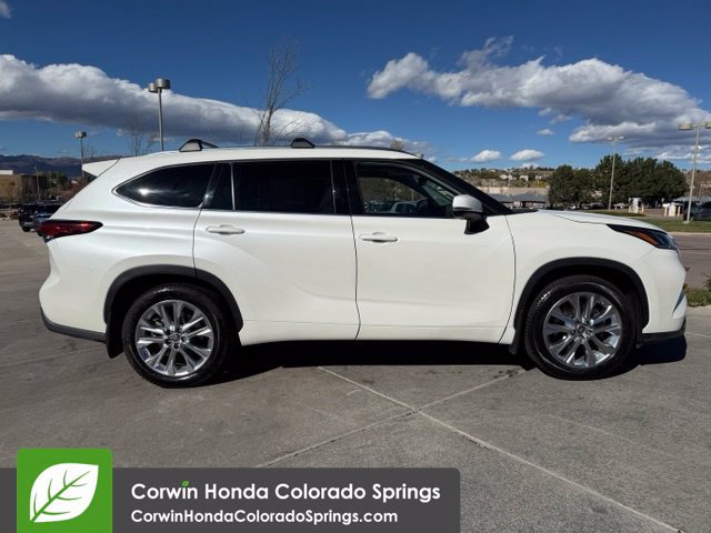 Used 2021 Toyota Highlander Limited AWD/4WD image 11