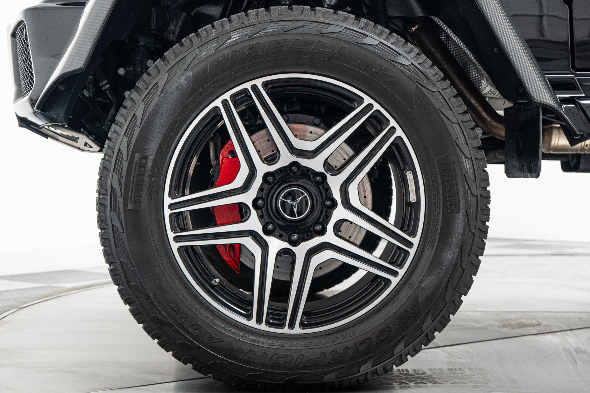 Used 2018 Mercedes-Benz G 550 Squared image 10