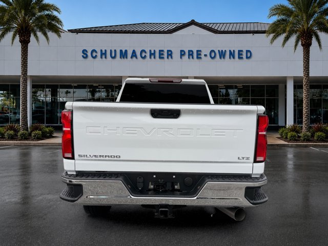 Used 2026 Chevrolet Silverado 2500 LTZ w/ LTZ Convenience Package AWD/4WD image 6