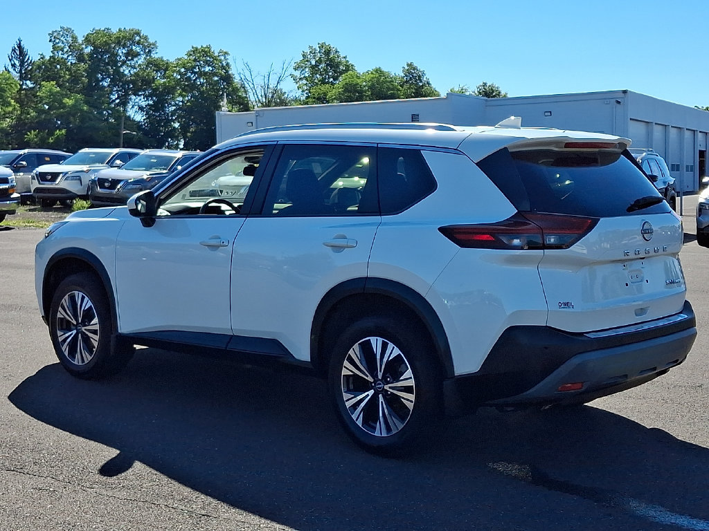 Certified 2023 Nissan Rogue SV w/ SV Premium B Package AWD/4WD image 4