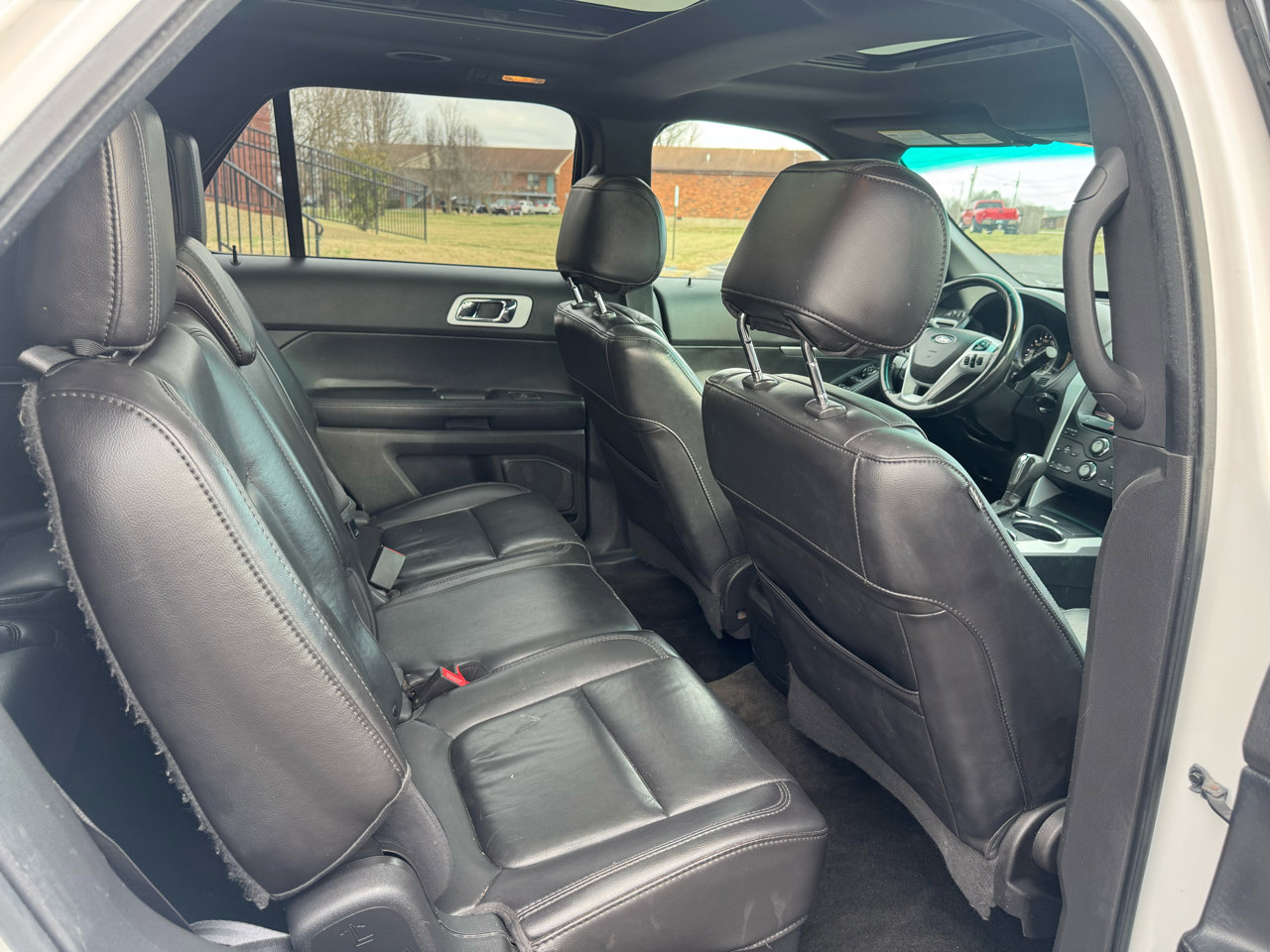 Used 2013 Ford Explorer XLT image 28