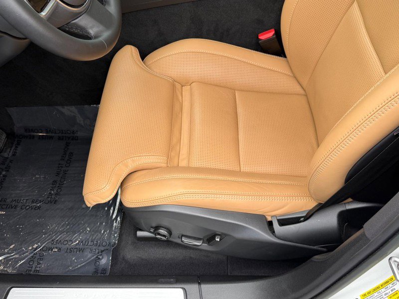 Certified 2023 Volvo XC60 B6 Ultimate w/ Protection Package Premier image 17