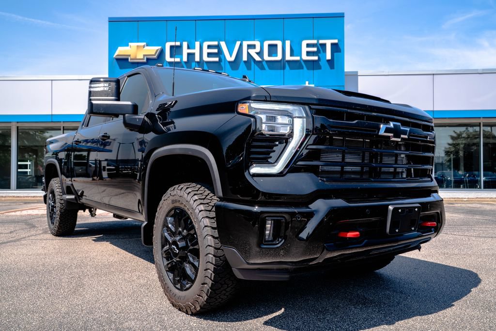 New 2026 Chevrolet Silverado 2500 LT w/ Trail Boss Package AWD/4WD image 1