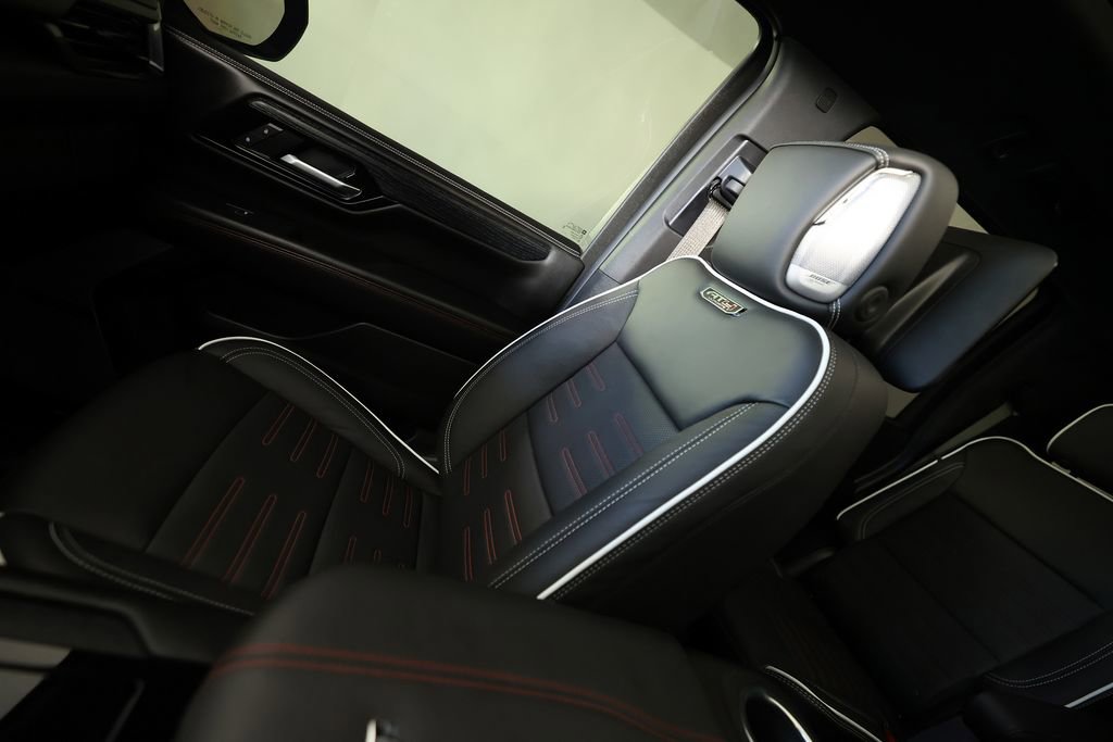 Used 2026 GMC Yukon AT4 Ultimate w/ LPO, Floor Liner Package image 45