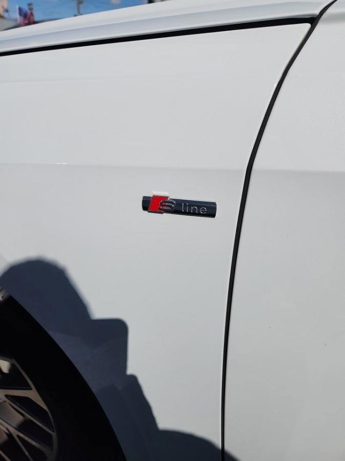 Used 2023 Audi A8 L 3.0T image 6