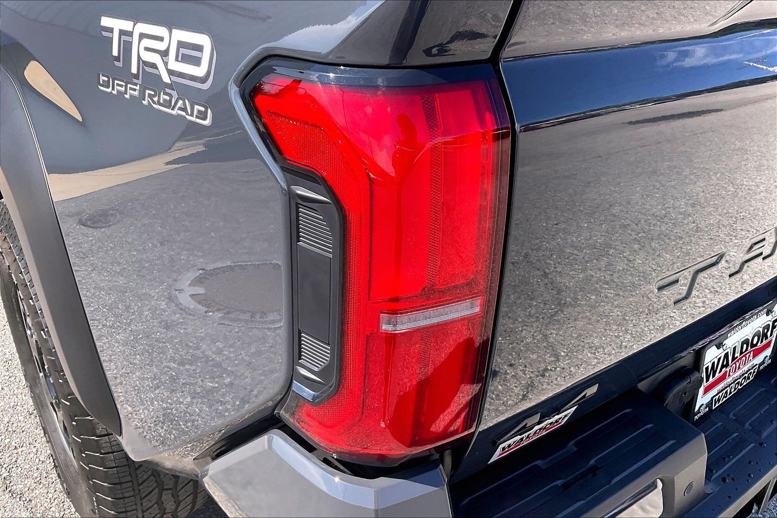 Used 2025 Toyota Tacoma TRD Off-Road w/ TRD Off Road Upgrade Package AWD/4WD image 34