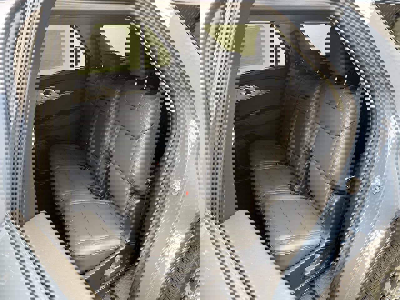 New 2026 Ford Explorer Active w/ Active Comfort Package image 12