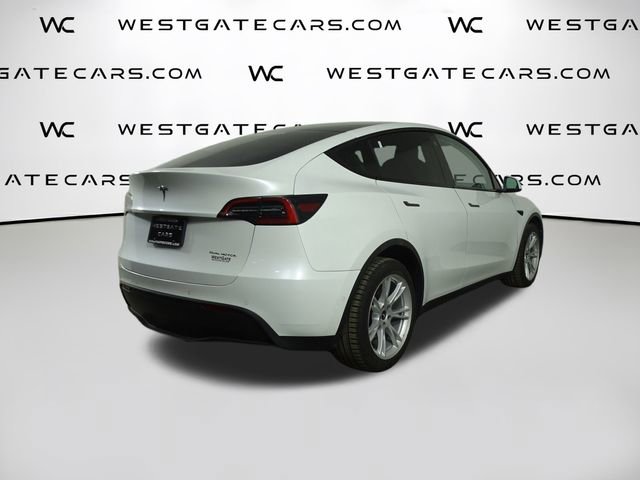 Used 2022 Tesla Model Y Long Range image 43