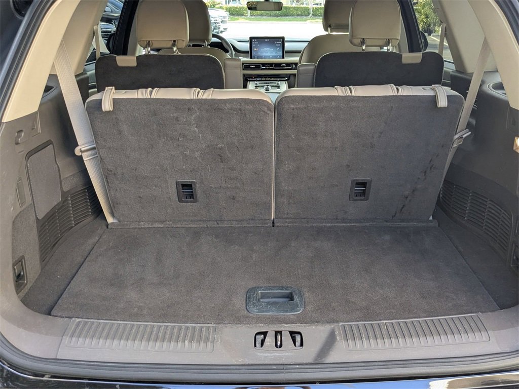 Used 2024 Lincoln Aviator AWD w/ Premium Package image 7