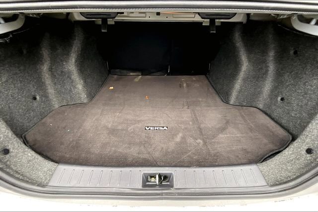 Used 2024 Nissan Versa S w/ S Plus Package image 21