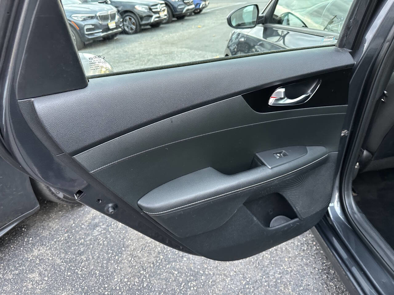 Used 2019 Kia Forte S w/ S Premium Package image 12